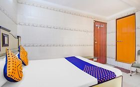 Spot On 79545 Gulistan Guest House